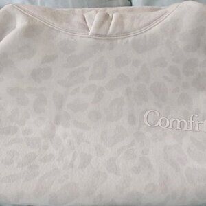 Comfrt Minimalist Hoodie